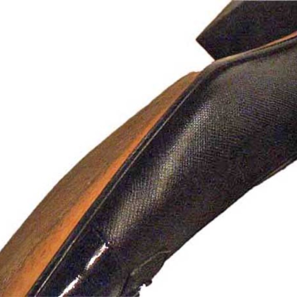 PUMPS, BLACK CALF PATENT & PEBBLE FINISH, Sz 8.5B, HEEL 1 3/8 inch, FERRAGAMO, - Picture 8 of 9